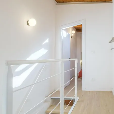 Apartment Piazza Maggiore - Il Sentiero With Private Garden